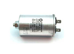 Condensateur (8uf) 00330506020B