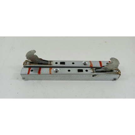 Front door hinge*shorter type*