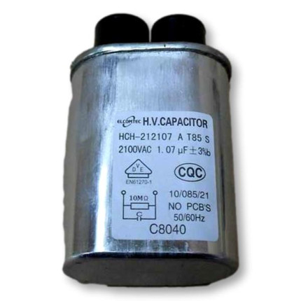 High voltage capacitor