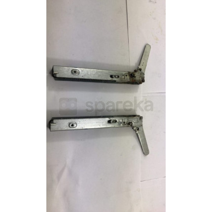 Front door hinge*shorter type* - <span>210440167</span>